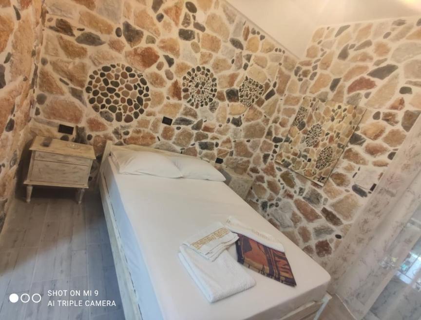 Malvina Rooms Kallithea  Buitenkant foto