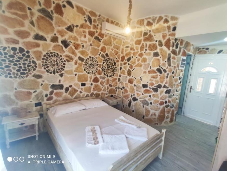 Malvina Rooms Kallithea  Buitenkant foto