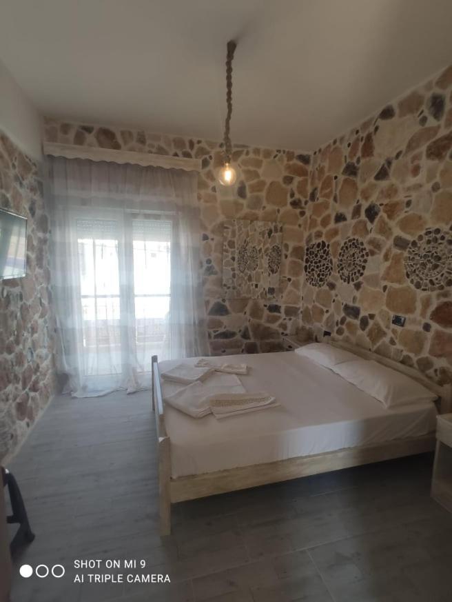 Malvina Rooms Kallithea  Buitenkant foto