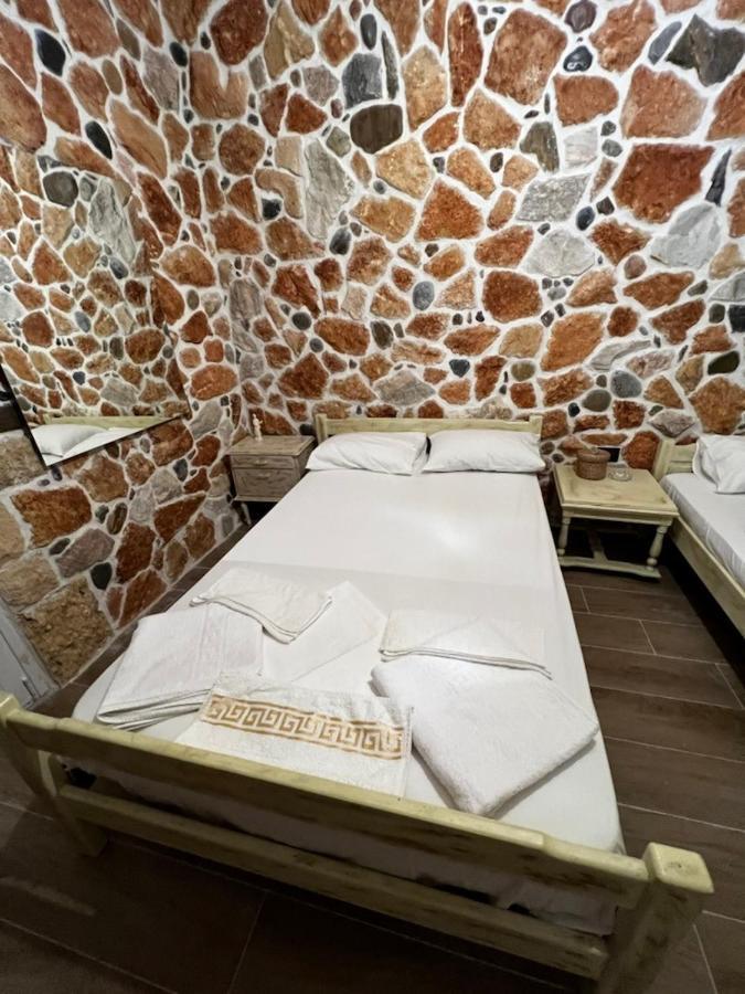 Malvina Rooms Kallithea  Buitenkant foto