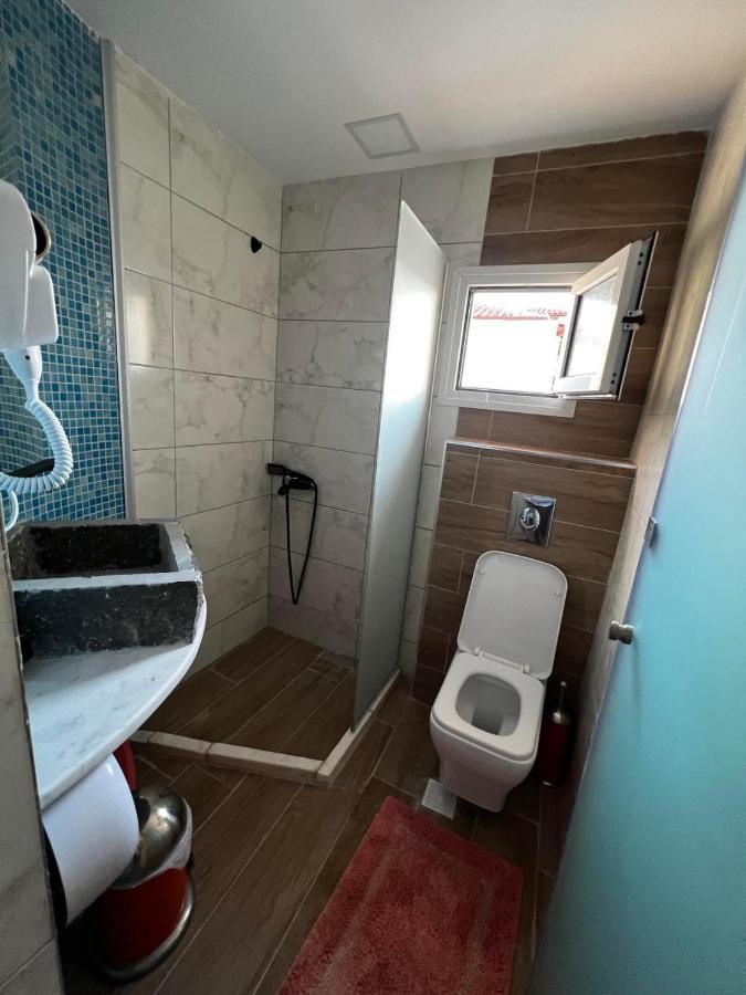 Malvina Rooms Kallithea  Buitenkant foto