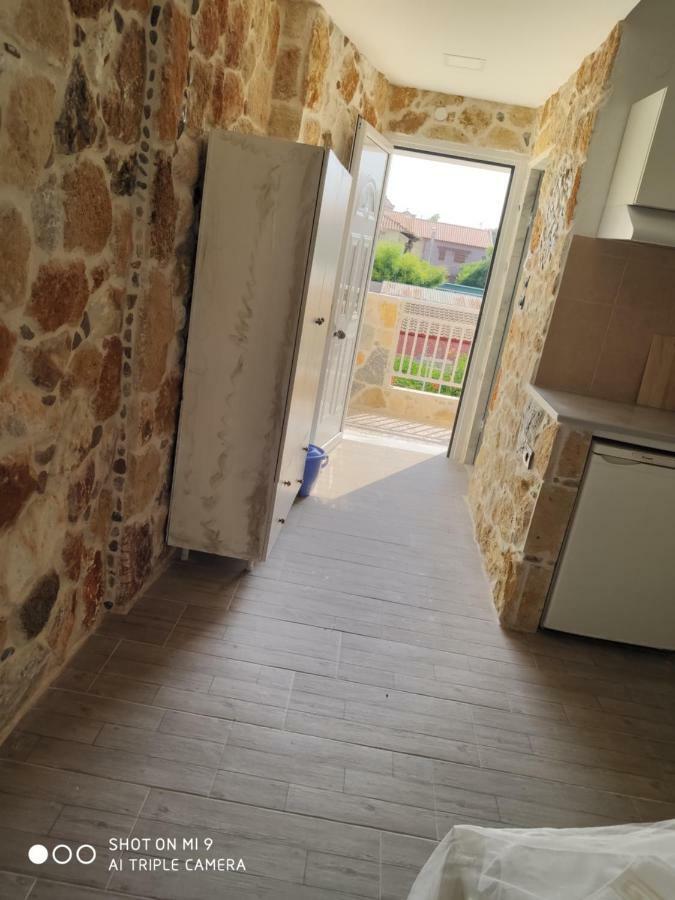Malvina Rooms Kallithea  Buitenkant foto